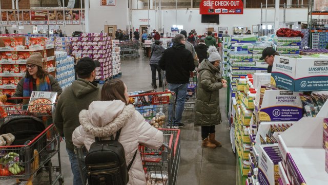 Потребительское доверие в США неожиданно выросло до шестимесячного максимума