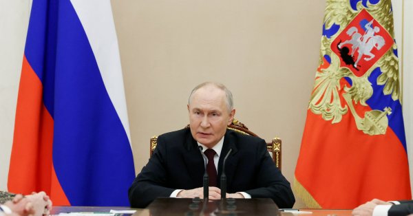 Путин: Бойцы на передовой твердо поддерживают Россию