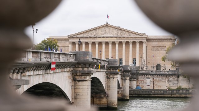 Теряет ли Франция свою ауру великой экономической мощи?