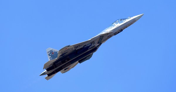 Новые Су-57 — уже факт: Россия укрепляет авиацию пятого поколения