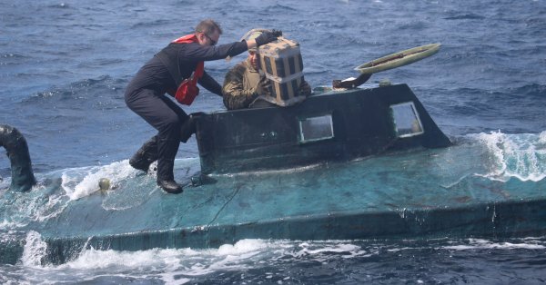 Вооруженные силы США нанесли удар по судну в восточной части Тихого океана