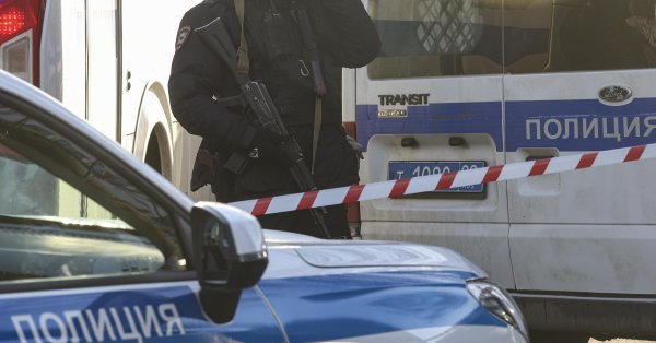 Два человека погибли в результате взрыва возле Московского вокзала