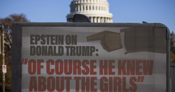 Западные издания: Трампа и Эпштейна сблизил интерес к молодым женщинам
