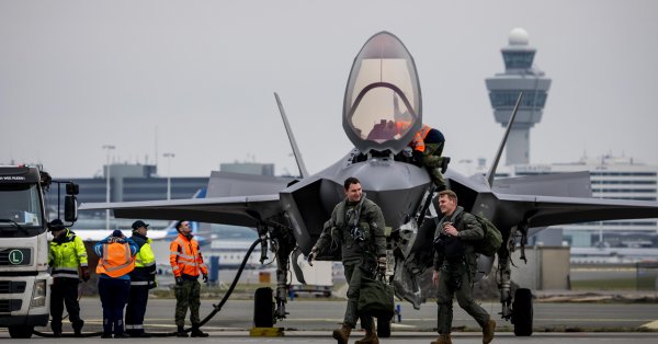 Почему новые истребители F-35 Stealth поставляются без радара?