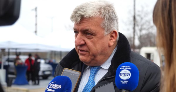 Министр Генов заверил: Мы ничего не скрывали в деле "Петрохана"