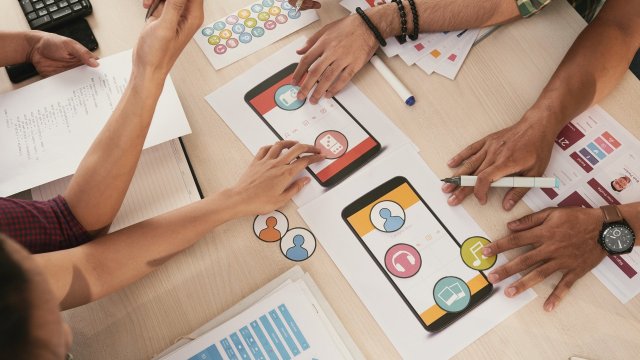 Согласно опросу, работодатели в нашей стране должны быть социально активными.