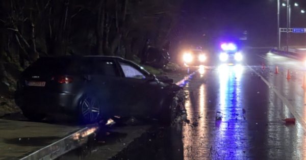 Серьезное ДТП между двумя автомобилями под Благоевградом