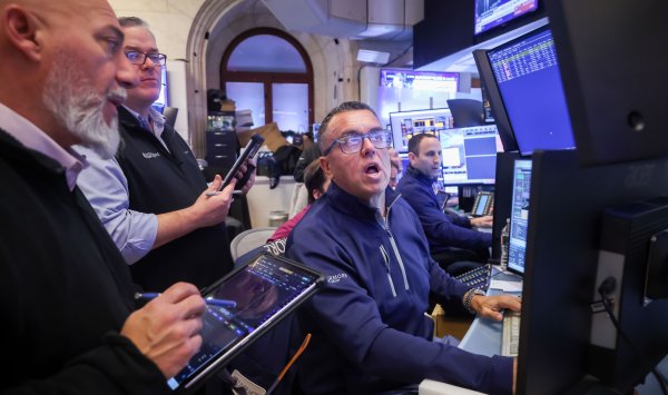 Шторм на Уолл-стрит нанес глубокий ущерб акциям США