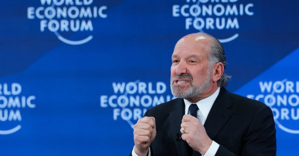 Министр Говард Лютник признался, что обедал с Эпштейном на его частном острове