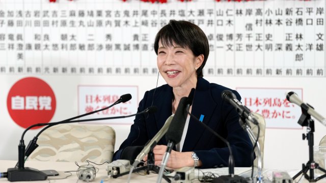 Японские финансовые рынки готовы приветствовать возможную победу Санаэ Такаити