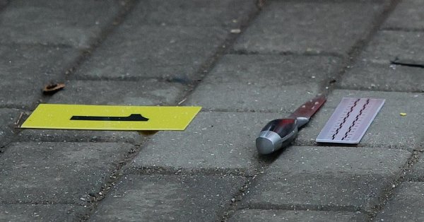 В студенческом общежитии в Башкирии молодой человек зарезал четверых студентов и двух полицейских