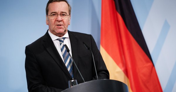 Писториус: Европа не должна смотреть на Белый дом, как кролик на змею