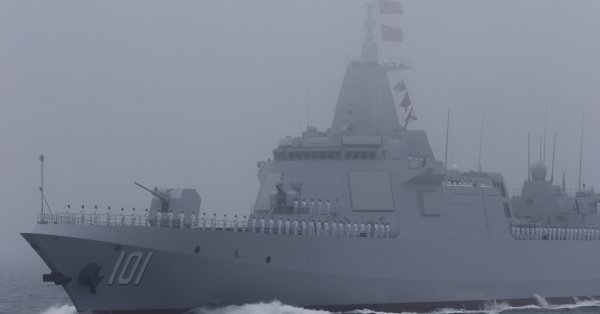 Военная напряженность: Китай отправляет в Иран один из своих самых современных эсминцев