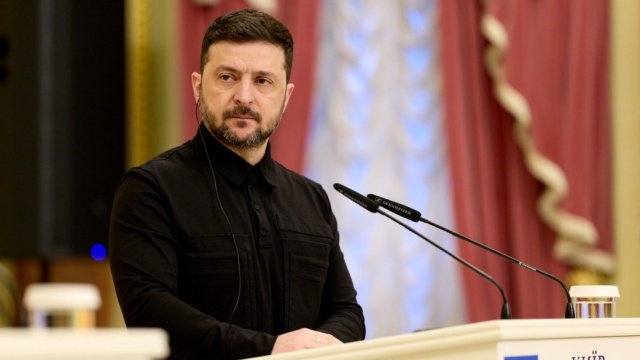 Зеленский: Когда Россия не побеждает на фронте, она начинает искать ядерное оружие на Украине