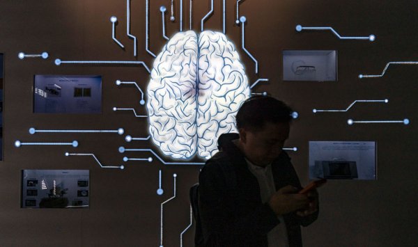 Апгрейд мозга с помощью чипа? Цена может быть слишком высокой