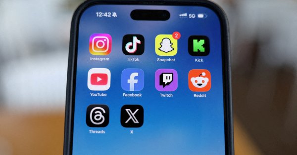 Греция готовится запретить социальные сети для детей до 15 лет.