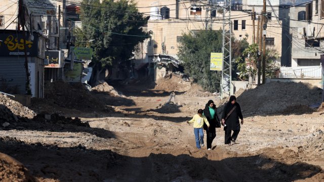 Израиль усиливает контроль над Западным берегом