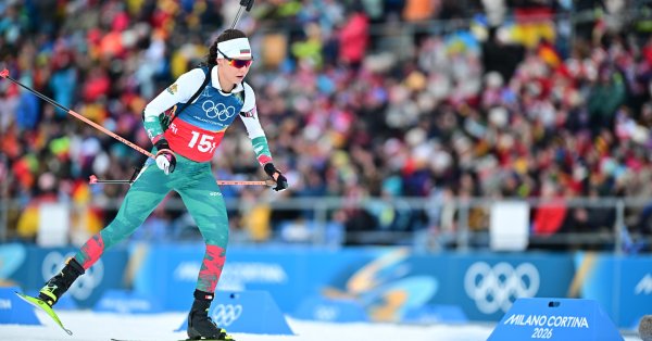 Лора Христова в масс-старте 14-я, Милена Тодорова 20-я.