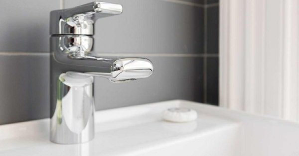 Дорогой или бюджетный смеситель для ванной – когда разница действительно того стоит