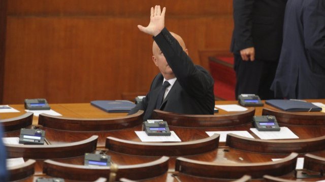 Последние два транша НПВУ зависят от восьми законодательных инициатив