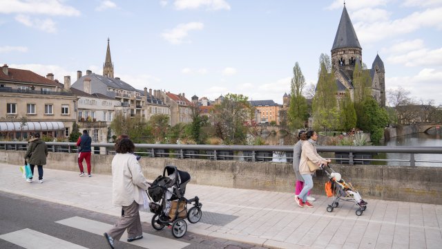 Может ли Франция обратить вспять снижение рождаемости с помощью беспроцентной ипотеки