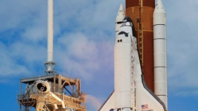 Космическая гонка отправит людей на Луну к концу десятилетия