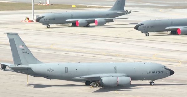 Американские самолеты появились по всей Европе, только вот они... для тренировок ВИДЕО/ФОТО