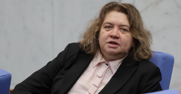 Киселова: Надежде Неинской было неправильно снова быть министром иностранных дел