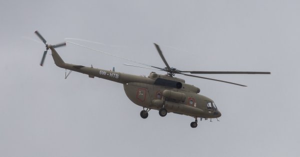 Пятнадцать человек погибли при крушении военного вертолета в Перу