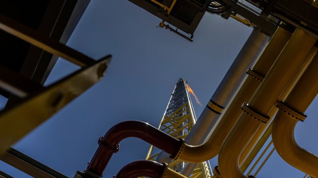 Нефть падает, рынок оценивает перспективы ядерной сделки с Ираном*