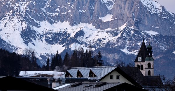 13-летняя школьница погибла после катания на санках