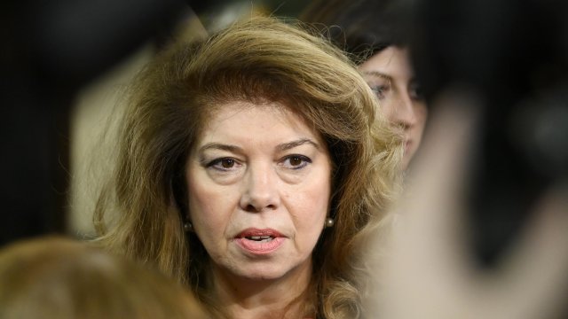 Во вторник Йотова начинает консультации с партиями по поводу временного кабинета министров.