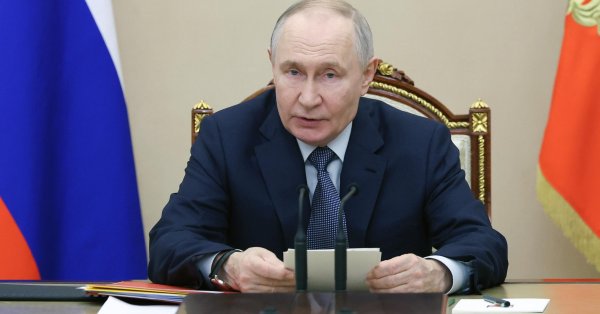 «Злые патриоты» направили оружие на Путина: «Добрый царь» превратился в мошенника