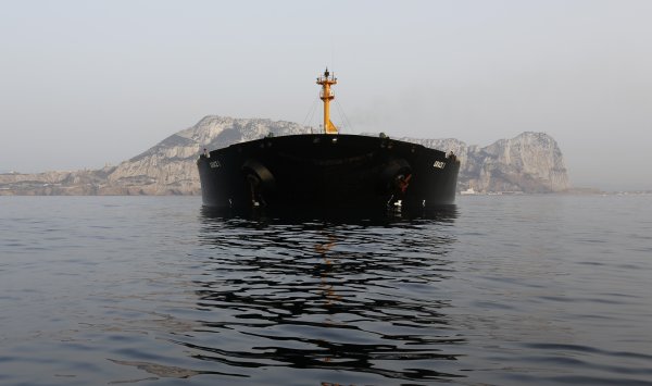 Шуманов: В случае войны США и Ирана мы очень быстро увидим нефть по $100