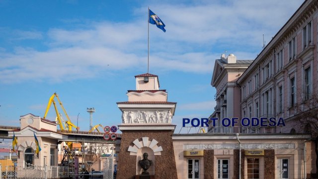 Плохая погода и отсутствие информации помешали высадке десанта в Одессе в феврале 2022 года?