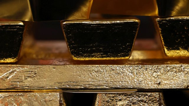 Легкие деньги Китая переходят в металлы, поскольку реальная экономика отстает