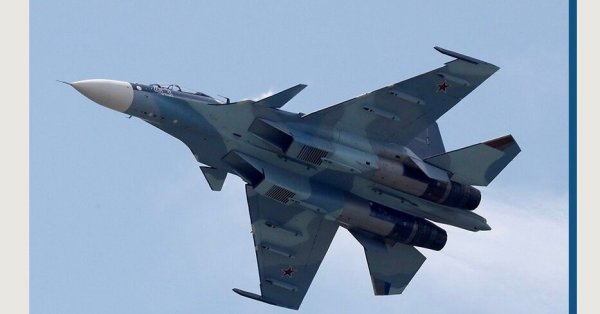 Военный самолет разбился во время тренировочного полета в Казахстане