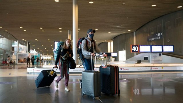 За последние три месяца 2025 года более 1,1 миллиона болгар путешествовали в качестве туристов.