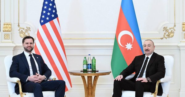 Вэнс на грани разжигания дипломатического скандала из-за христианского геноцида