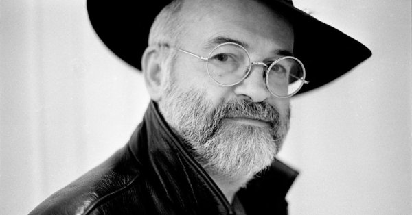 В честь Терри Пратчетта назвали улицу в Софии