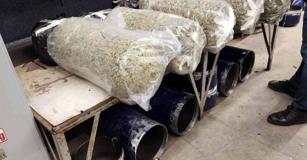 Через Балканы проходят тонны наркотиков, расследования идут годами