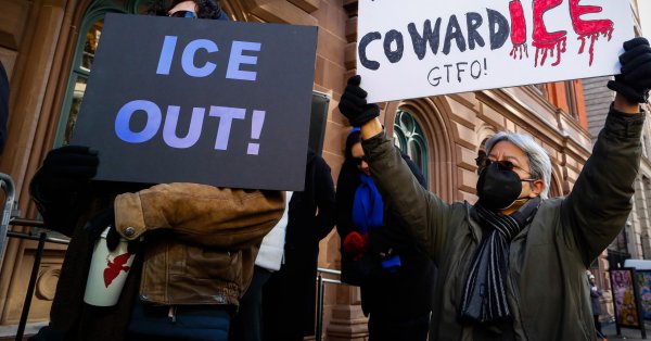 В США в медицинской помощи отказали младенцу, задержанному иммиграционными властями