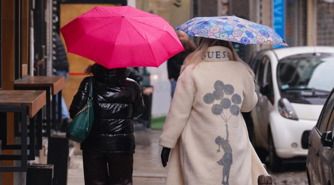 Сегодня будет пасмурно, пойдет дождь и снег