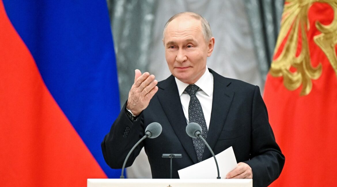 Российская экономика вошла в зону смерти, Путин клянчит деньги у олигархов