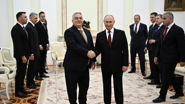 ЕС скрывает конфиденциальную информацию от Венгрии, опасаясь, что она дойдет до Кремля