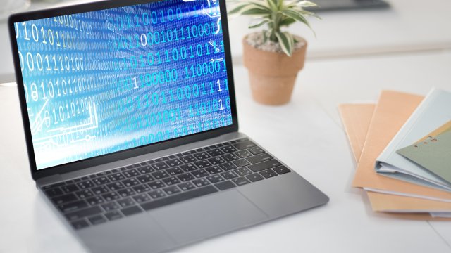 ИИ ведет к масштабной трансформации рынка труда, но изменений пока не видно