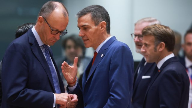 Европа спешит защитить Испанию от угрозы торгового эмбарго Трампа