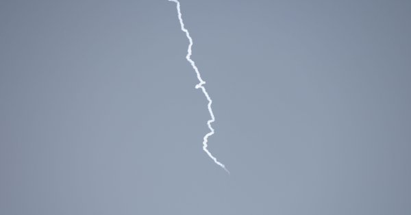 По меньшей мере один человек погиб в Абу-Даби в результате инцидента, последовавшего за ударом Ирана.