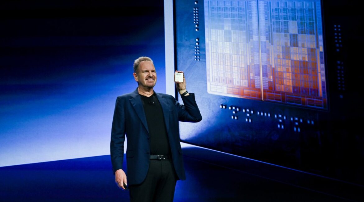 Акции Arm подскочили почти на 12% на фоне прогноза выручки от новых чипов в $15 млрд.