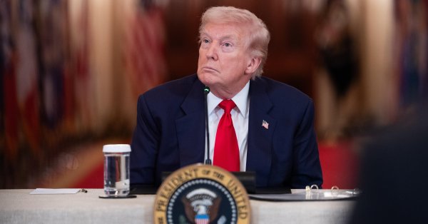 Трамп: Иран несет ответственность за нападение на школу для девочек, в результате которого погибло более 160 человек